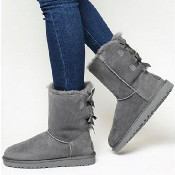 bailey bow uggs gray